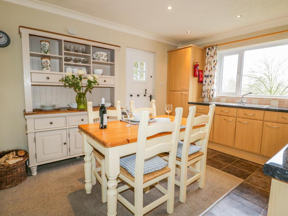 Kirkstone Cottage แอมเบิลไซด์ ภายนอก รูปภาพ